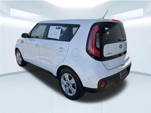 Used 2017 Kia Soul w/ Convenience Package FWD image 5