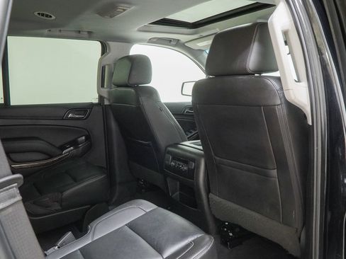 Used 2019 Chevrolet Tahoe LT w/ Luxury Package AWD/4WD image 40