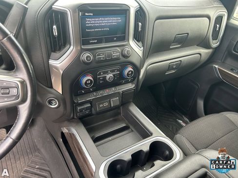 Used 2021 Chevrolet Silverado 1500 LT Trail Boss w/ LPO, Dark Essentials Package AWD/4WD image 23