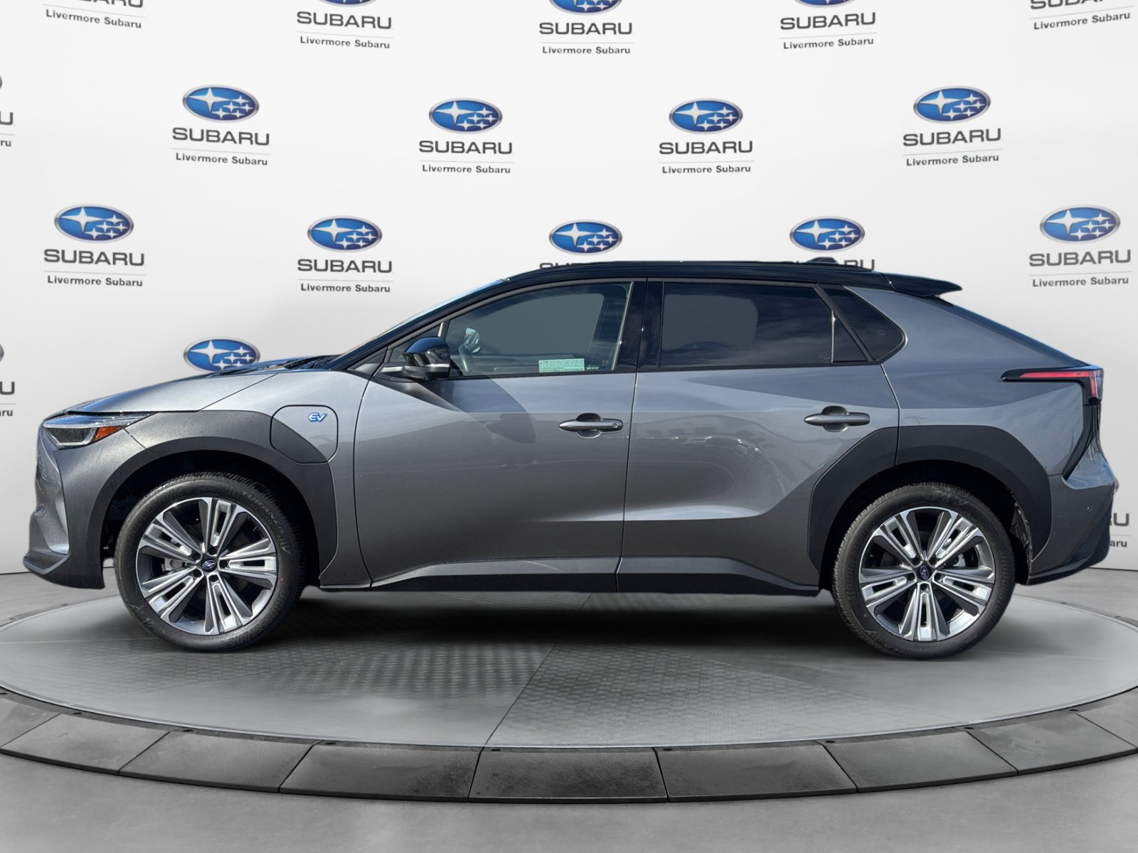 Used 2023 Subaru Solterra AWD image 4