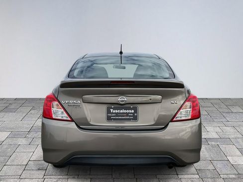 Used 2017 Nissan Versa SV image 6