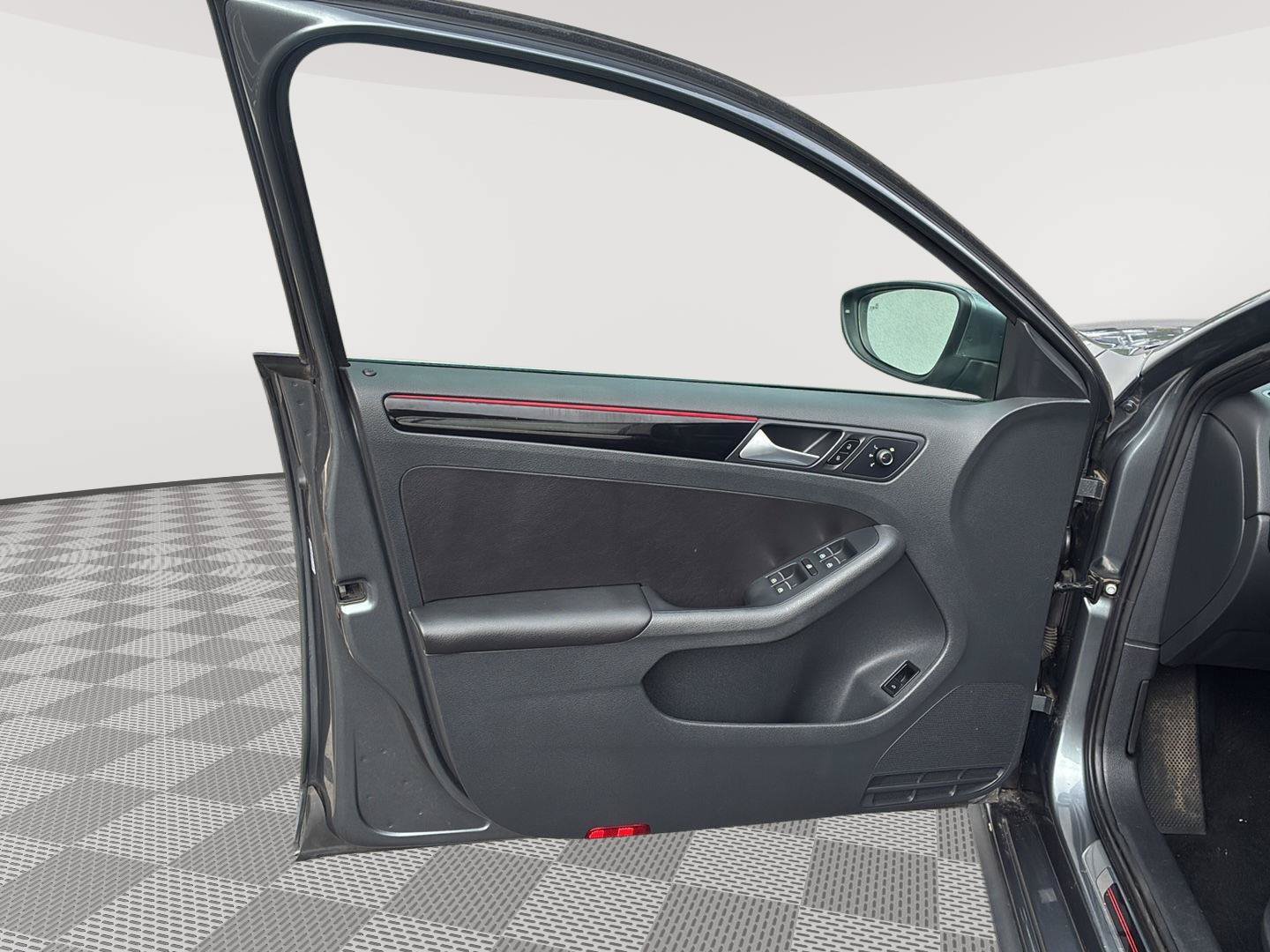 Used 2017 Volkswagen Jetta GLI FWD image 24