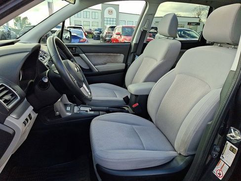 Used 2018 Subaru Forester 2.5i Premium w/ All-Weather Package image 16