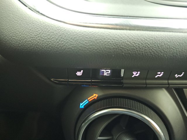 Used 2025 Chevrolet Blazer LT w/ Convenience Package FWD image 9