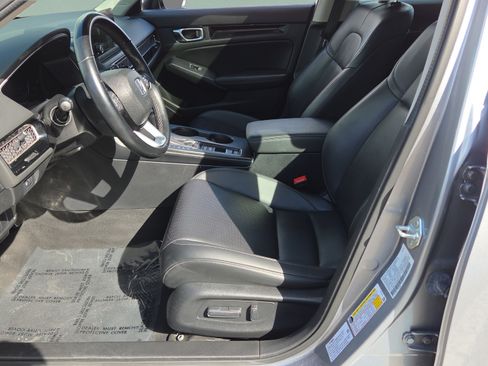 Certified 2024 Honda Civic EX-L image 9