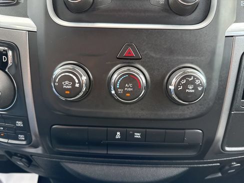 Used 2024 RAM 1500 Classic SLT AWD/4WD image 18