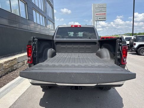 Used 2025 RAM 2500 Big Horn AWD/4WD image 9