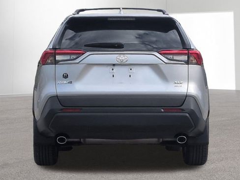 Certified 2019 Toyota RAV4 XLE w/ Convenience Package image 7