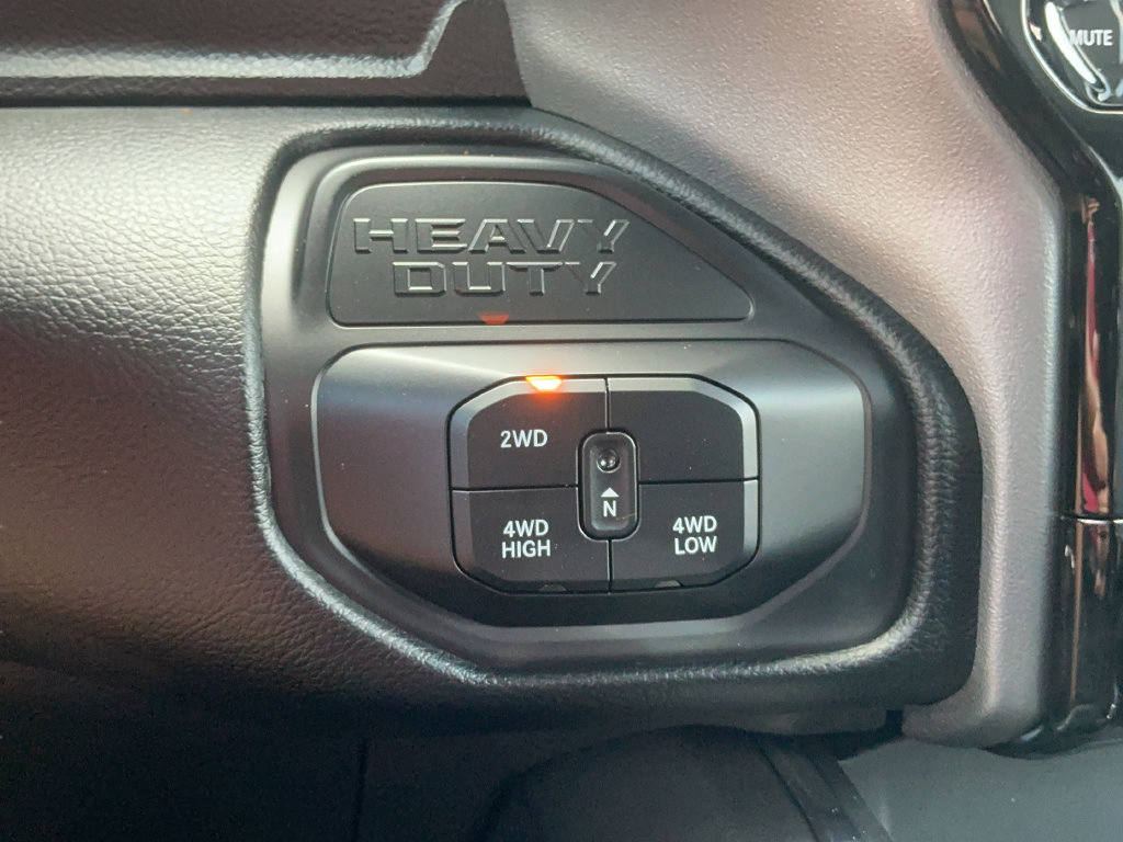 New 2026 RAM 2500 Laramie AWD/4WD image 25