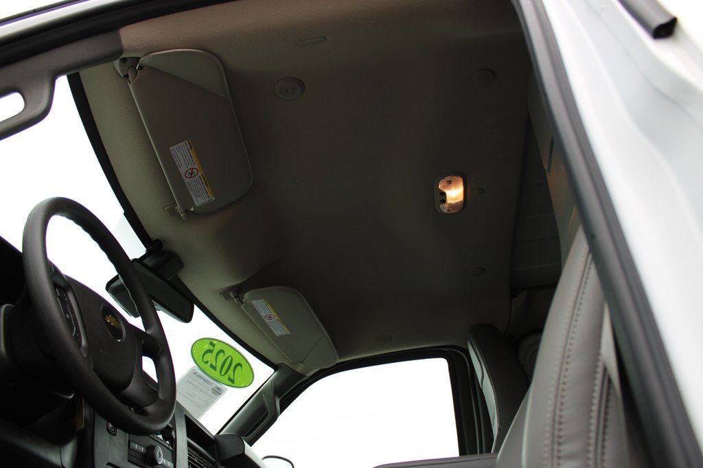 Used 2025 Chevrolet Express 3500 Extended w/ Driver Convenience Package RWD image 22