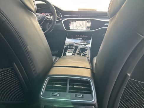Used 2022 Audi RS 6 w/ Carbon Optic Package AWD/4WD image 34