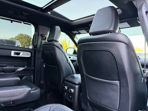 Used 2020 Ford Explorer Limited RWD image 28