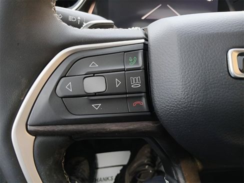 Used 2022 Jeep Grand Cherokee L Limited w/ Luxury Tech Group II image 19