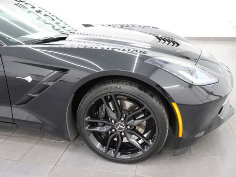 Used 2015 Chevrolet Corvette Stingray Coupe image 21