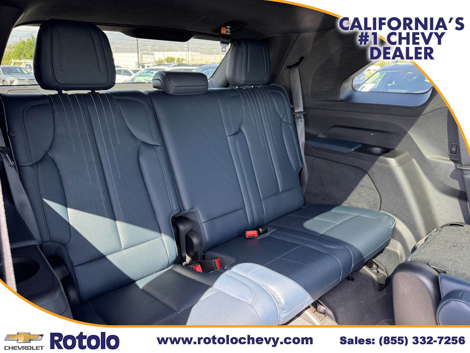 Used 2025 Cadillac Escalade IQ Luxury 2 w/ LPO, Premium Carpet Package AWD/4WD image 11