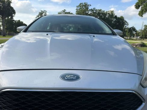 Used 2017 Ford Focus SE FWD image 25