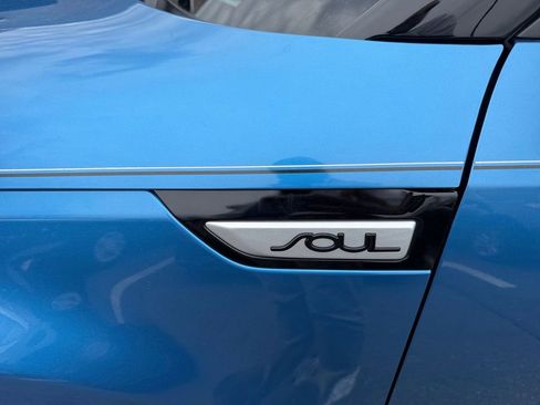 Used 2016 Kia Soul + w/ Designer's Package image 31