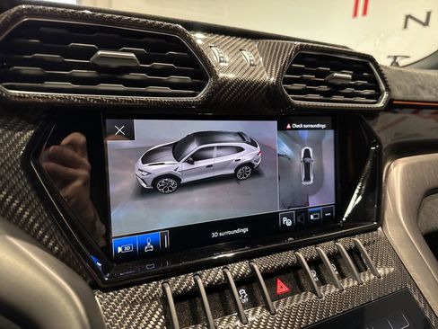 Used 2023 Lamborghini Urus Performante image 51