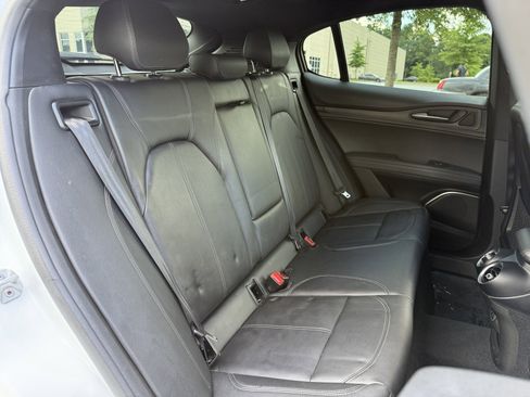 Used 2022 Alfa Romeo Stelvio Ti image 42