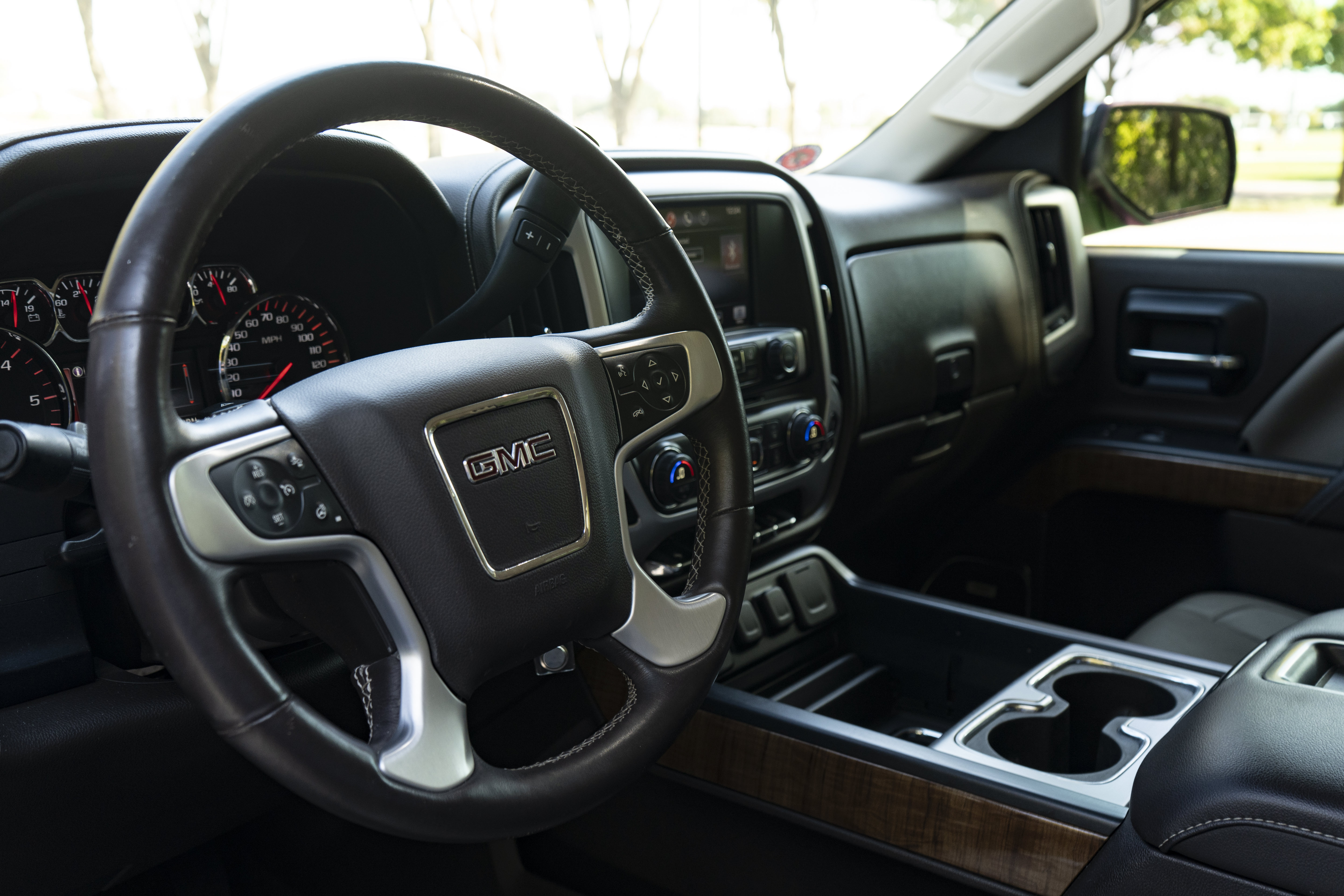 Used 2014 GMC Sierra 1500 SLT AWD/4WD image 16