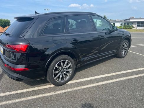 Used 2023 Audi Q7 2.0T Premium Plus w/ Premium Plus Package AWD/4WD image 2