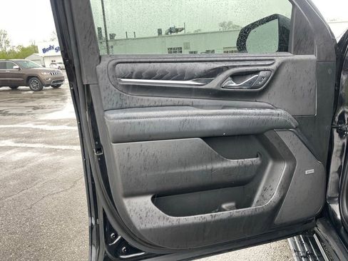 Used 2023 GMC Yukon Denali AWD/4WD image 14