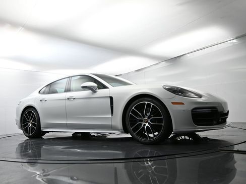 Certified 2022 Porsche Panamera GTS image 53