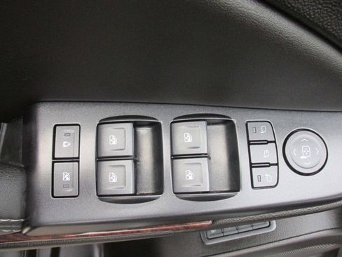 Used 2019 GMC Yukon XL SLT w/ Premium Edition image 59