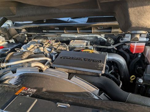 Used 2022 Chevrolet Silverado 2500 High Country w/ Z71 Off-Road Package image 39