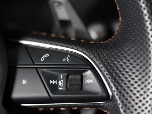 Used 2020 Lamborghini Urus image 29