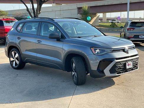 Used 2025 Volkswagen Taos S image 4