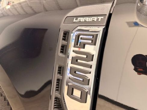 Used 2023 Ford F250 Lariat w/ Lariat Ultimate Package AWD/4WD image 20