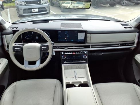 Used 2024 Hyundai Santa Fe Calligraphy FWD image 10