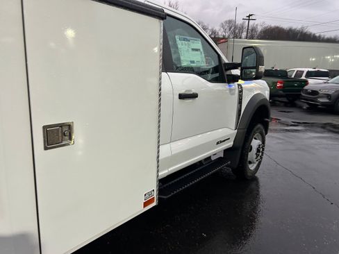 New 2026 Ford F550 4x4 Regular Cab Super Duty image 29