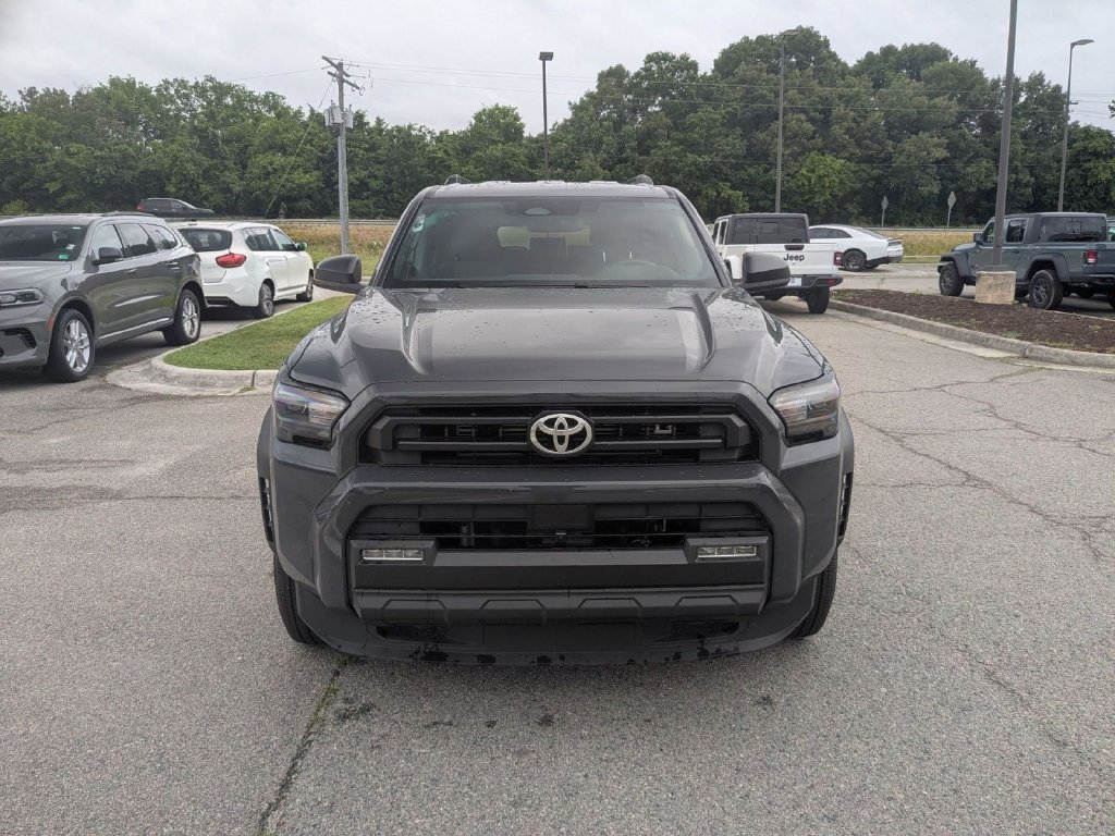 Used 2025 Toyota 4Runner SR5 AWD/4WD image 8