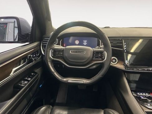 Used 2022 Jeep Grand Wagoneer Series II w/ Convenience Group III AWD/4WD image 12