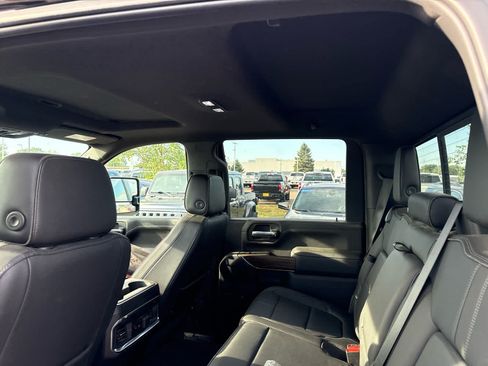 Certified 2022 Chevrolet Silverado 3500 High Country w/ Safety Package II AWD/4WD image 9