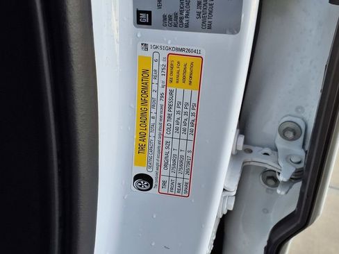 Used 2021 GMC Yukon XL SLT image 29