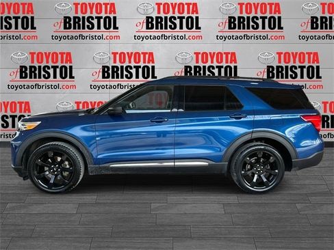 Used 2020 Ford Explorer XLT w/ Equipment Group 202A image 7