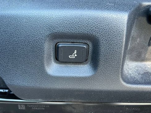 Used 2024 Toyota Tacoma SR5 RWD image 16