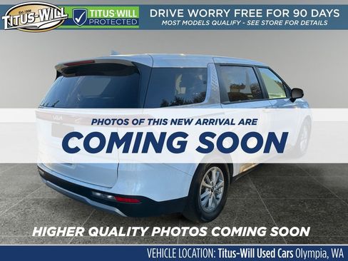 Used 2024 Kia Carnival LX image 4