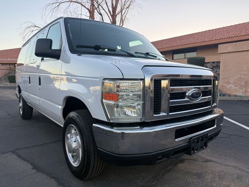 Used 2013 Ford E-350 and Econoline 350 XLT image 1