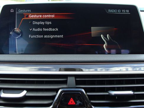 Used 2017 BMW 750i xDrive image 20