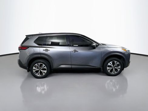 Used 2021 Nissan Rogue SV FWD image 3