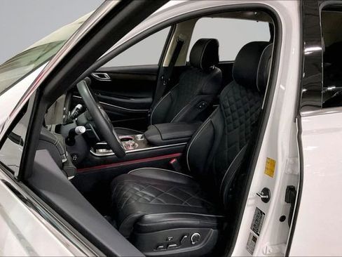 Used 2025 Genesis GV80 3.5T Prestige AWD/4WD image 27