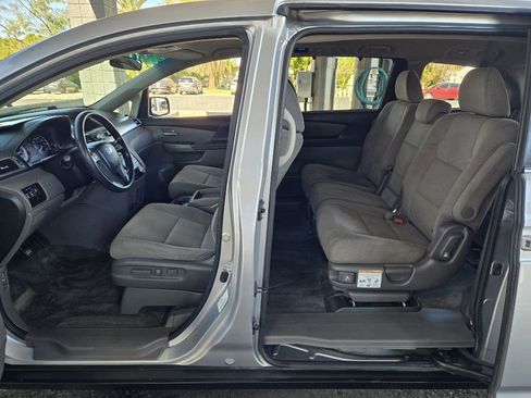 Used 2011 Honda Odyssey EX image 10