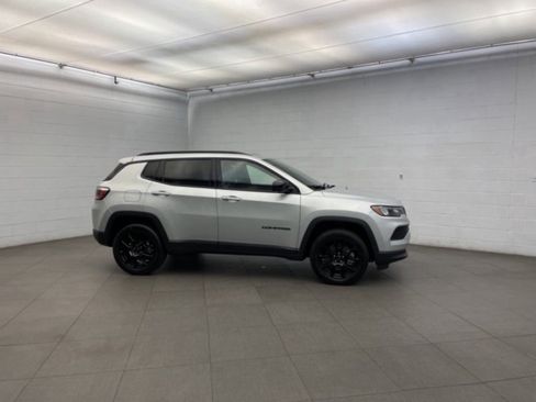 New 2025 Jeep Compass Latitude w/ Sun & Sound Group image 2