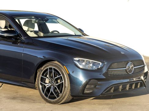 Used 2023 Mercedes-Benz E 350 Sedan image 3