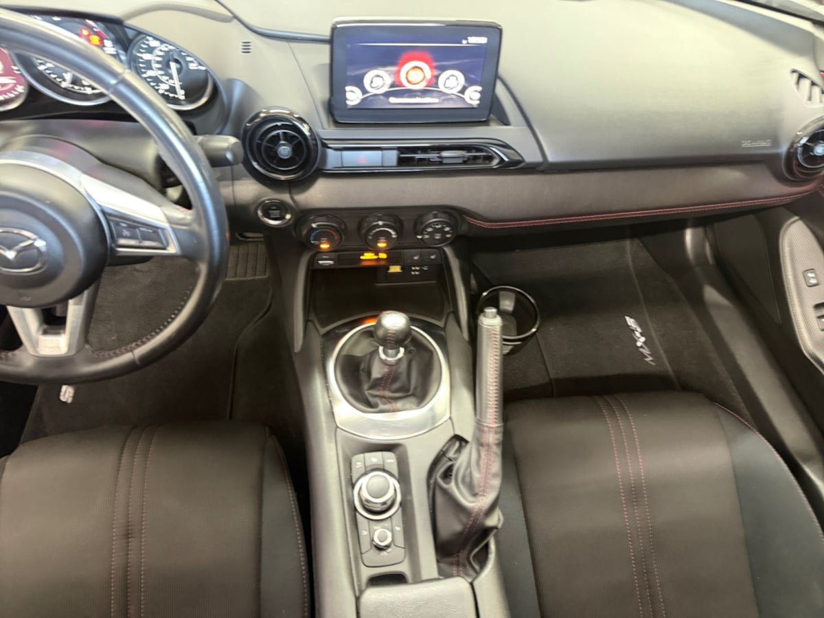 Used 2019 MAZDA MX-5 Miata RF Club RWD image 14
