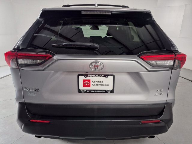 Certified 2021 Toyota RAV4 LE AWD/4WD image 12